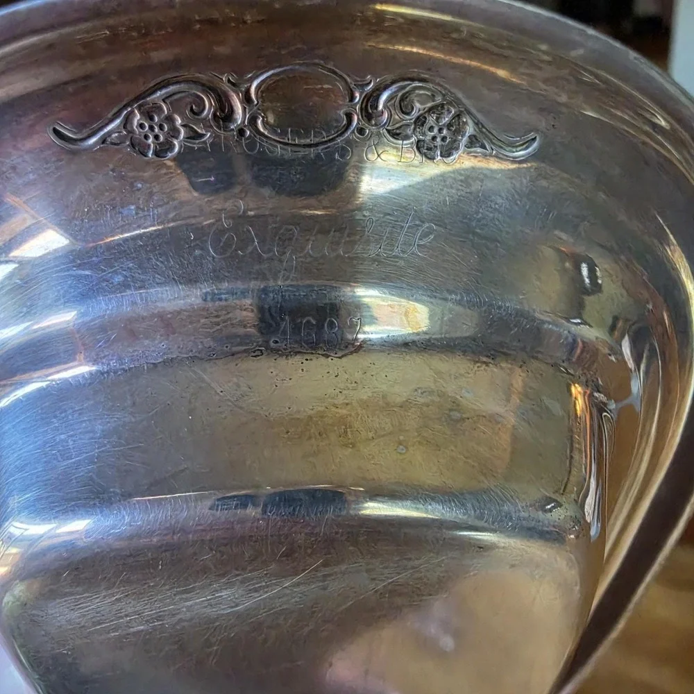 Vintage Rogers Exquisite 4687 Silverplate covered Butter Dish Ornate Floral